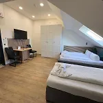 Hotel Montenegro *