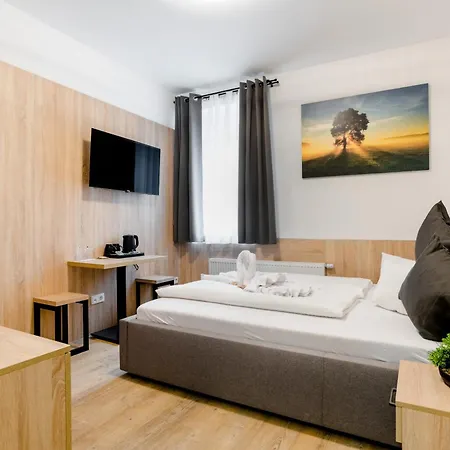 Hotel Montenegro *